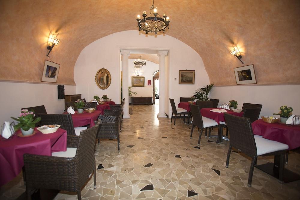 Gaudi Guesthouse Рим Экстерьер фото
