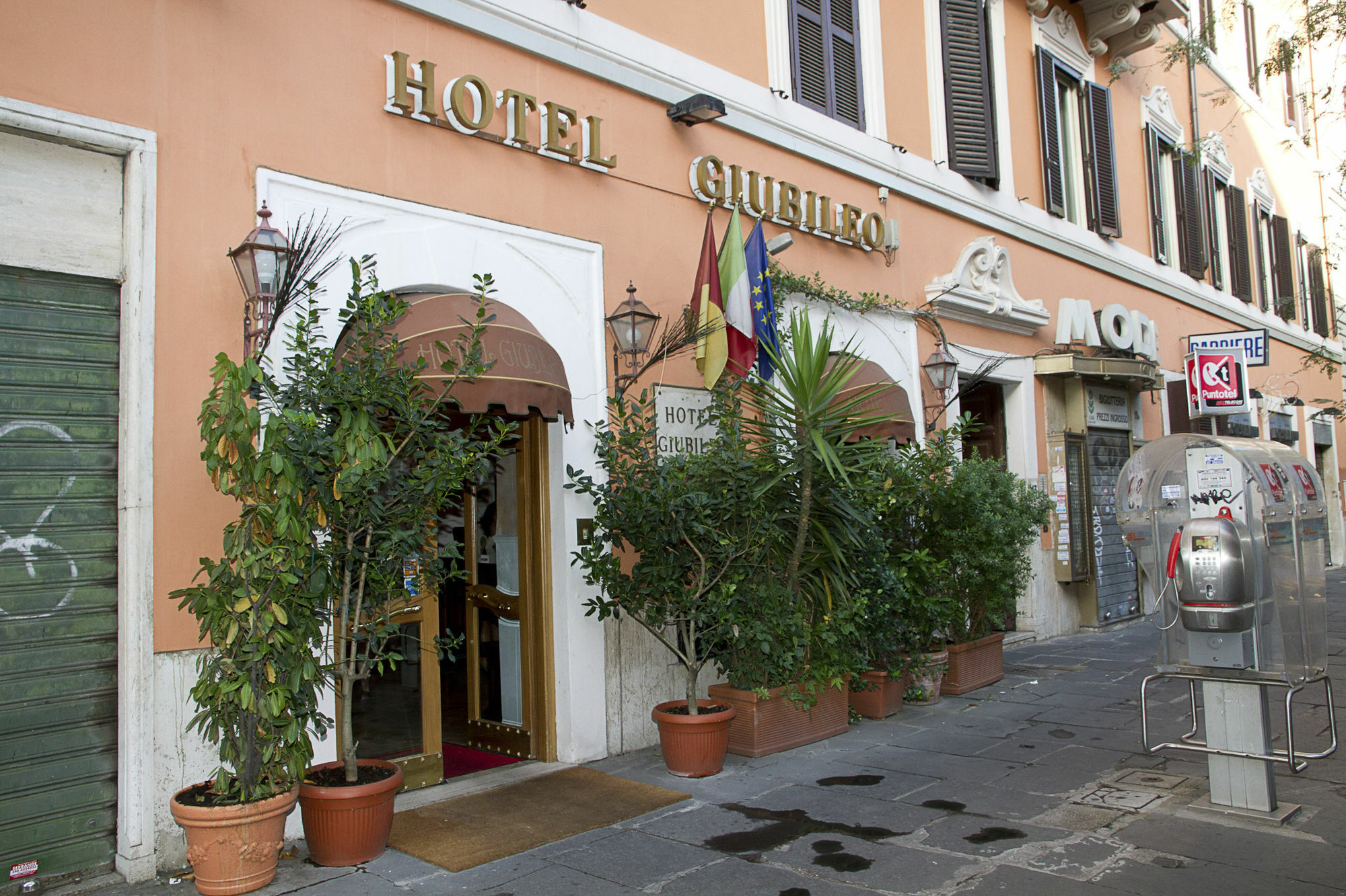 Gaudi Guesthouse Рим Экстерьер фото